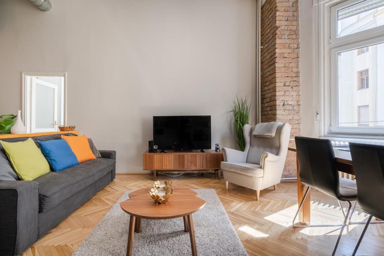 Апартаменти W24- Boutique Apartments, Location. By Bqa